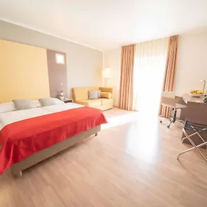 4* فندق Orangerie