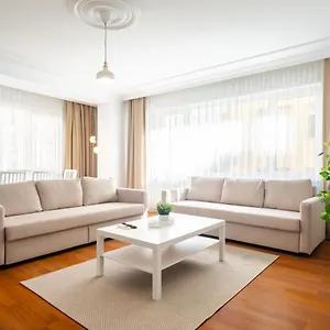 Centrally Located Sleek And Modern Flat In Sisli , اسطنبول تركيا