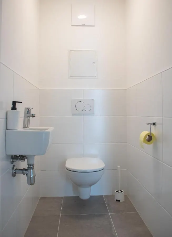 Flat2Go Modern Apartments - Harmony Of City And Nature Viena 0*,  Áustria