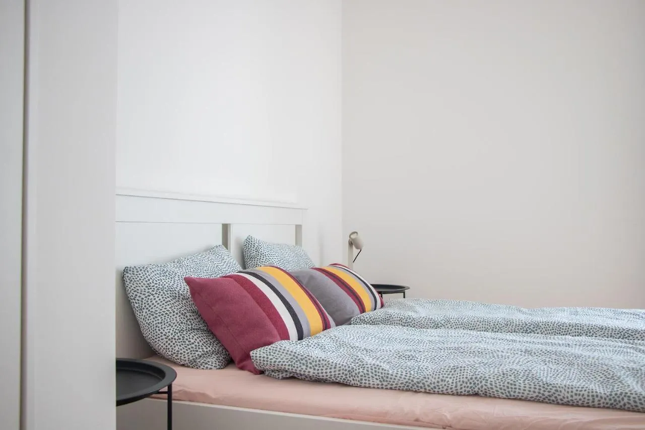 Flat2Go Modern Apartments - Harmony Of City And Nature Vienna
